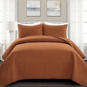 3pc Full/Queen Ava Diamond Oversized Quilt Set Rust